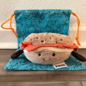 Jellycat Amuseable Bagel New York Diner